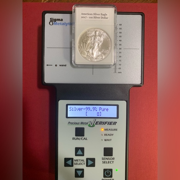 American Silver Eagle 2017 - 1oz Silver Dollar - Picture 3 of 3